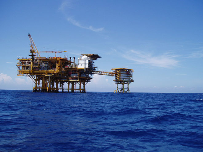 為什么原油要進(jìn)行電脫鹽及電脫水裝置